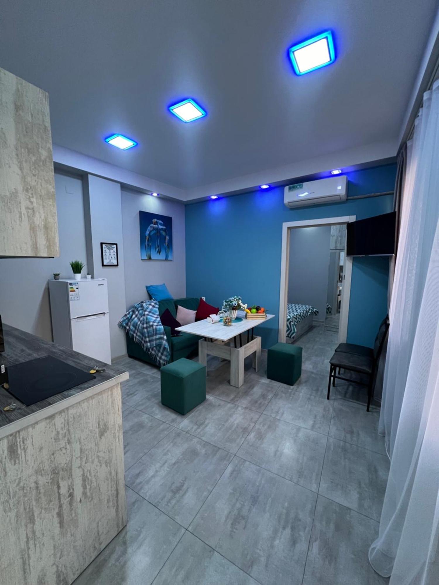 Appartement Cool Blue Interior Self Check In à Erévan Extérieur photo